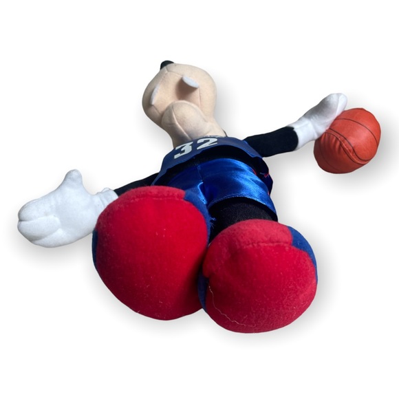 Disney Toy Factory Goofy Basketball #32 Blue And Red Stuffed Animal Plush Toy - Picture 3 of 12